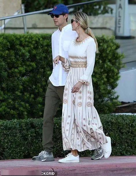 伊万卡身穿比基尼现身街头_库什纳_丈夫_手术