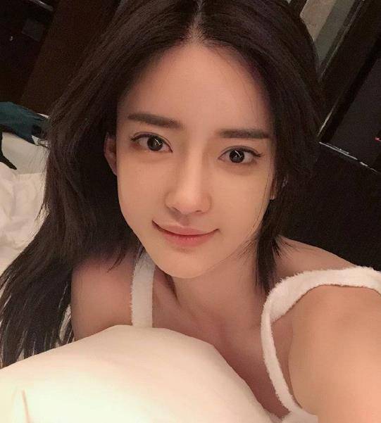 潘南奎"整容前旧照"曝光,看清"大方脸"那一刻:这是一个人?