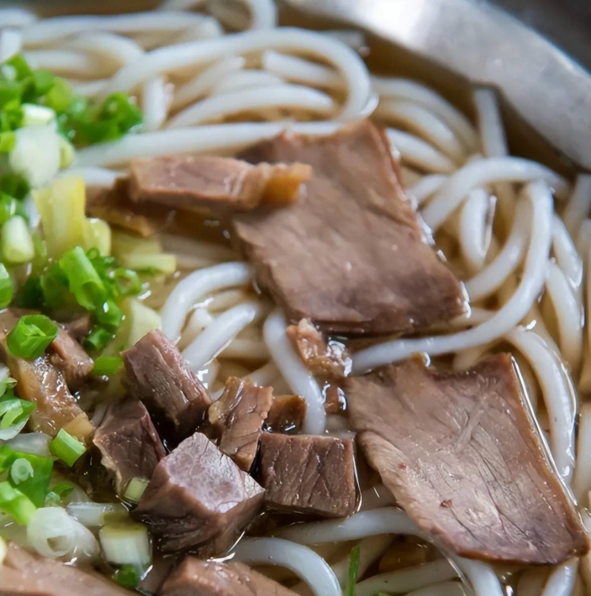 新鲜牛肉粉图片高清图片