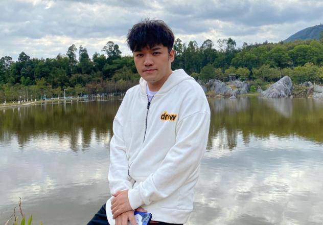 童星小雨长大了,25岁近照曝光,减肥成功后帅得不敢认了_尤浩然_因为