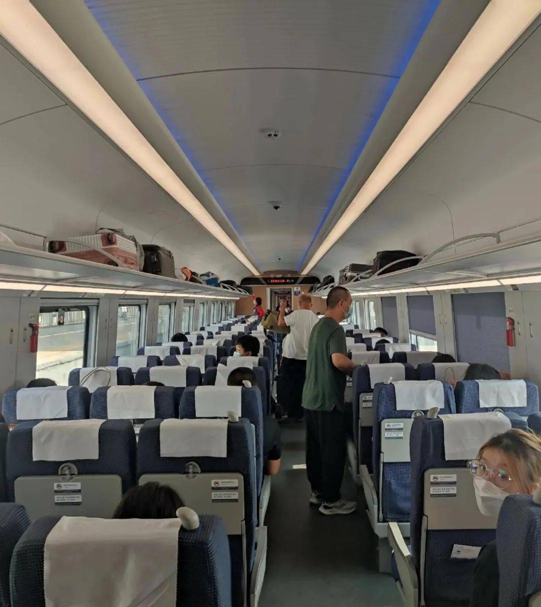 z350列车4车厢座位图图片