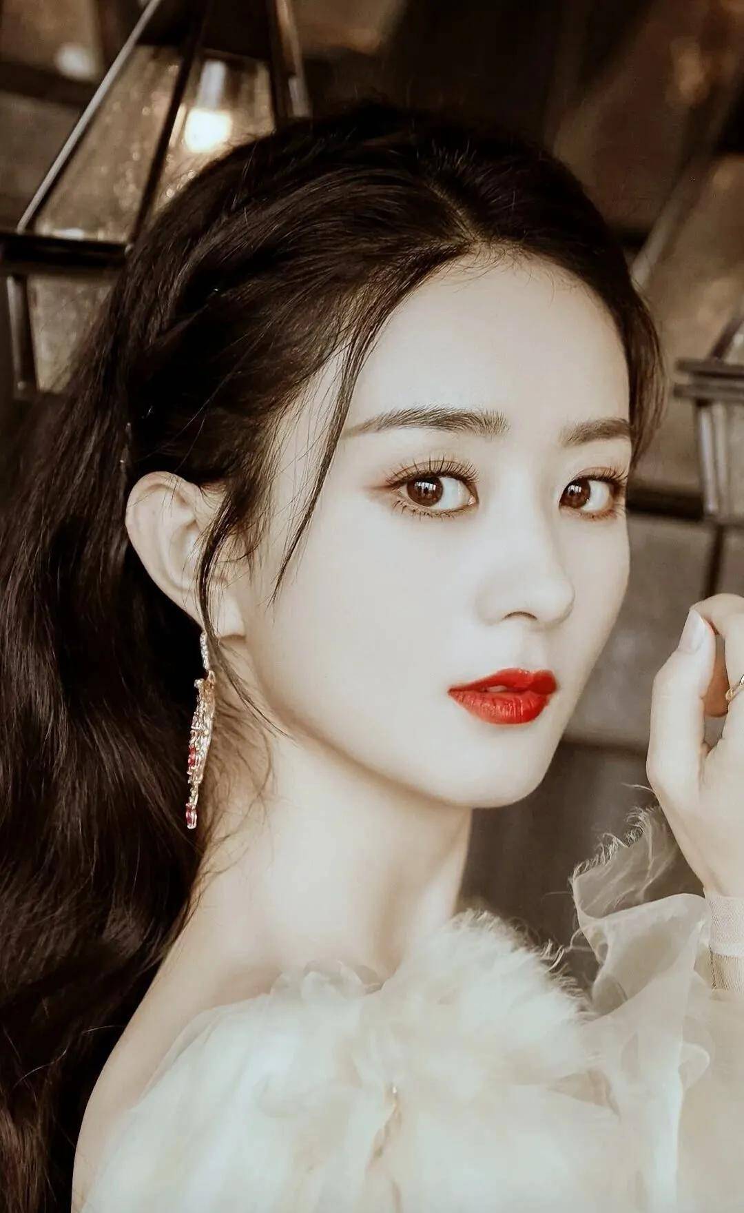 华语一线女明星社会活动哪家强,佟丽娅,杨颖最忙_景甜_中国_灾区