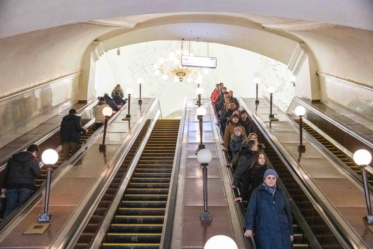 莫斯科超奇特的地铁奇观，地铁站像是展览会，每站都风格迥异！