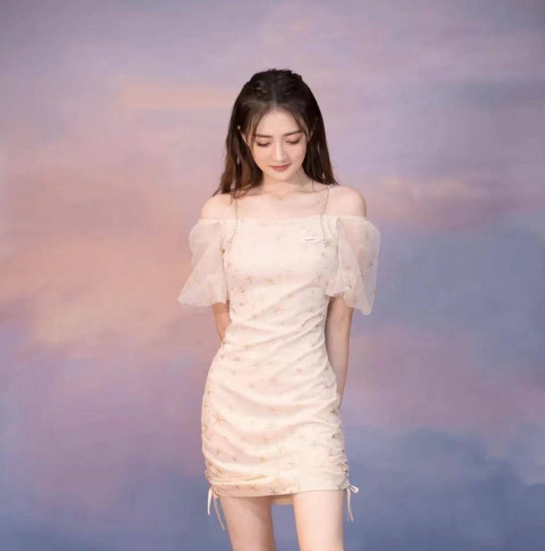 90后女明星好身材top10,长腿细腰,翘臀美背,个个都是人间宠儿_钟楚曦