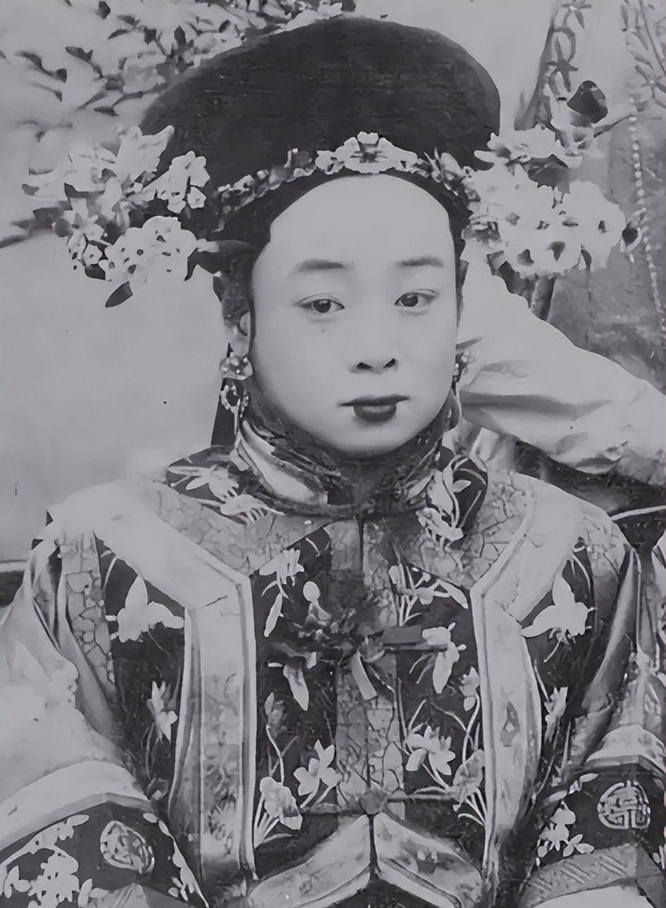 因为四格格的婚事,自己说了不算,得慈禧开口才行.