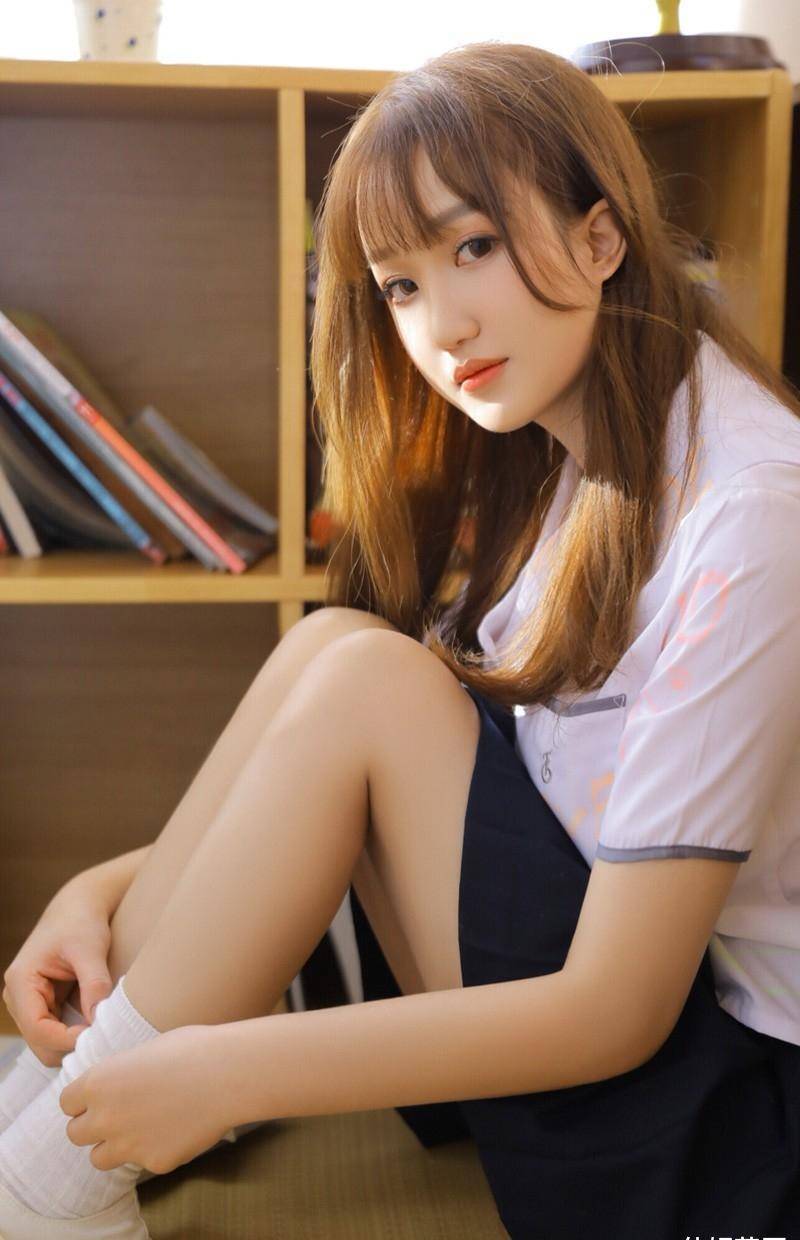 颜值长腿小姐姐给出答案_生活_精神_工作