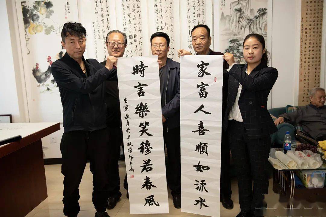 甘谷县退休老干部开展"喜迎二十大"书法笔会活动_孔子_丹青_建功