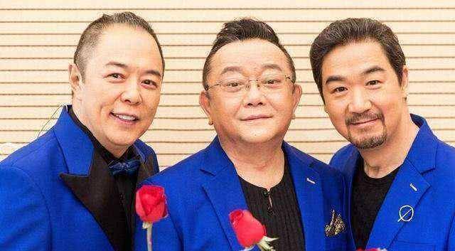 郑艳东是王刚的第三任妻子,而他们两个的年龄足足差了20岁.