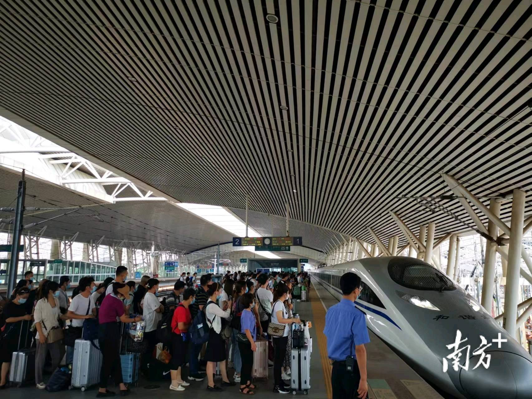 7月起 高铁虎门站增开14对列车