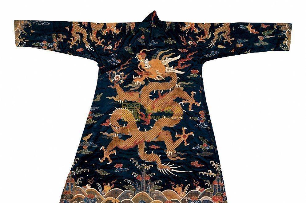 古代蟒袍与龙袍到底有什么区别,为什么长的跟双胞胎一样?