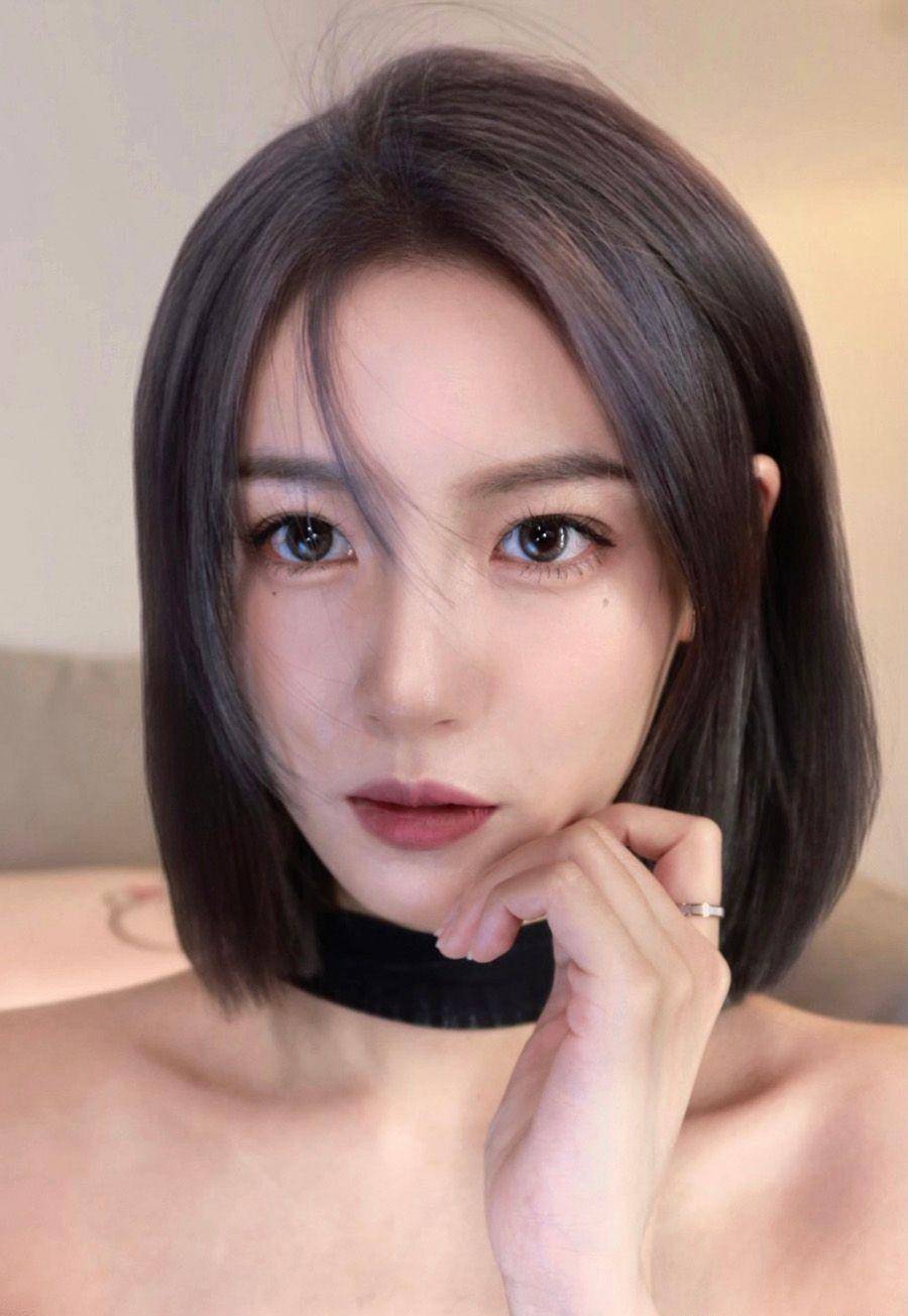 甜美可人的女1高文君:优雅漂亮的女2何丹妮:才貌双全的女3杨静航:看完