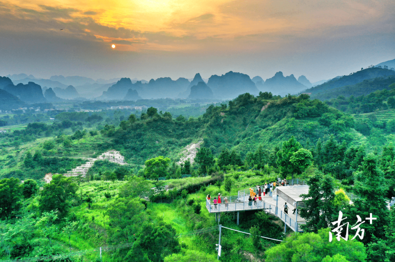 "广东省民宿研究院院长徐灵枝认为,在打造全域旅游示范城市上,清远