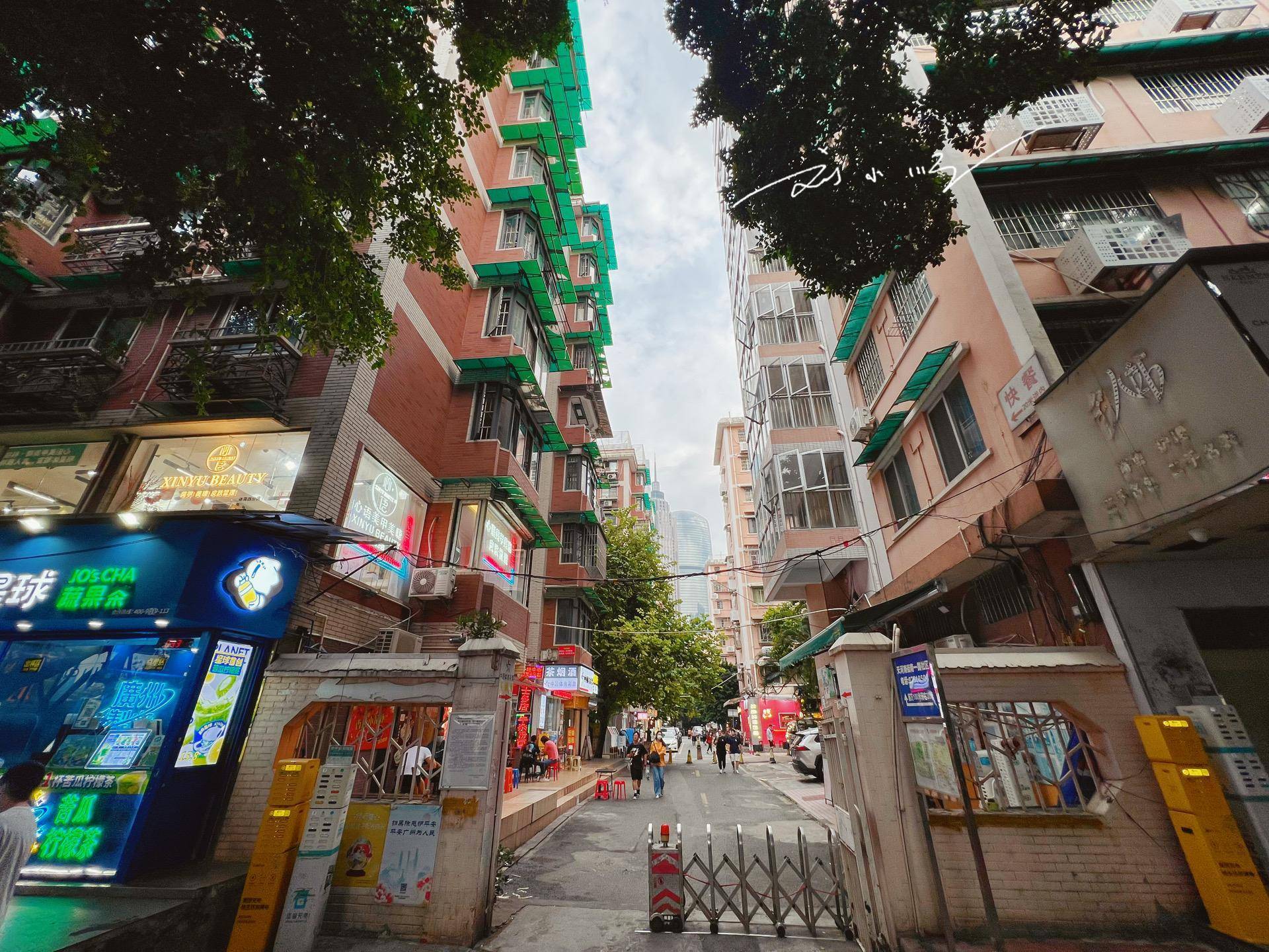 广州市天河区这个“网红小区”，地理位置太好，游客都会来打卡
