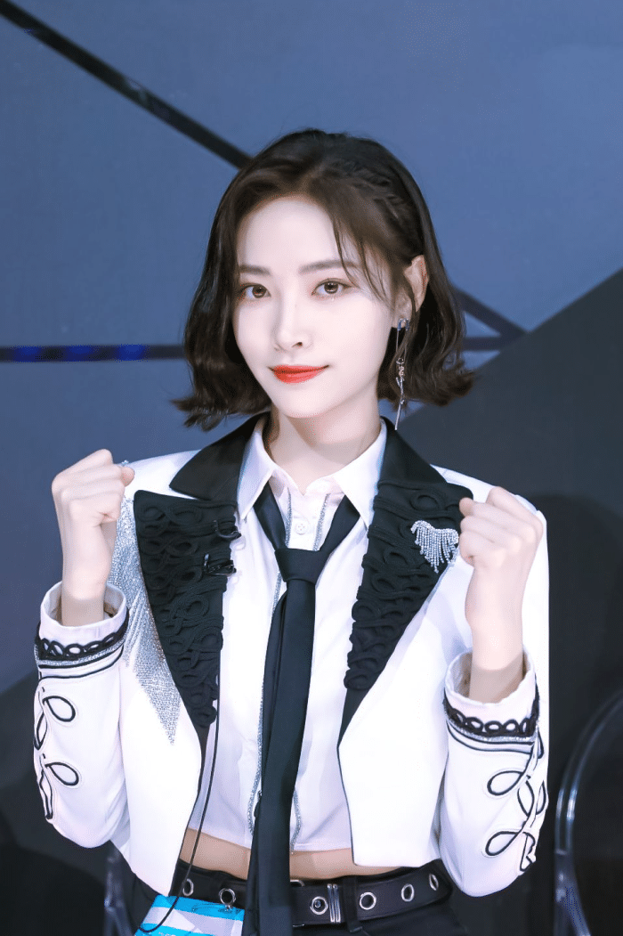 许佳琪赵粤实力宣传过度,赵粤美貌受质疑,snh女团难获认可_表演_舞蹈