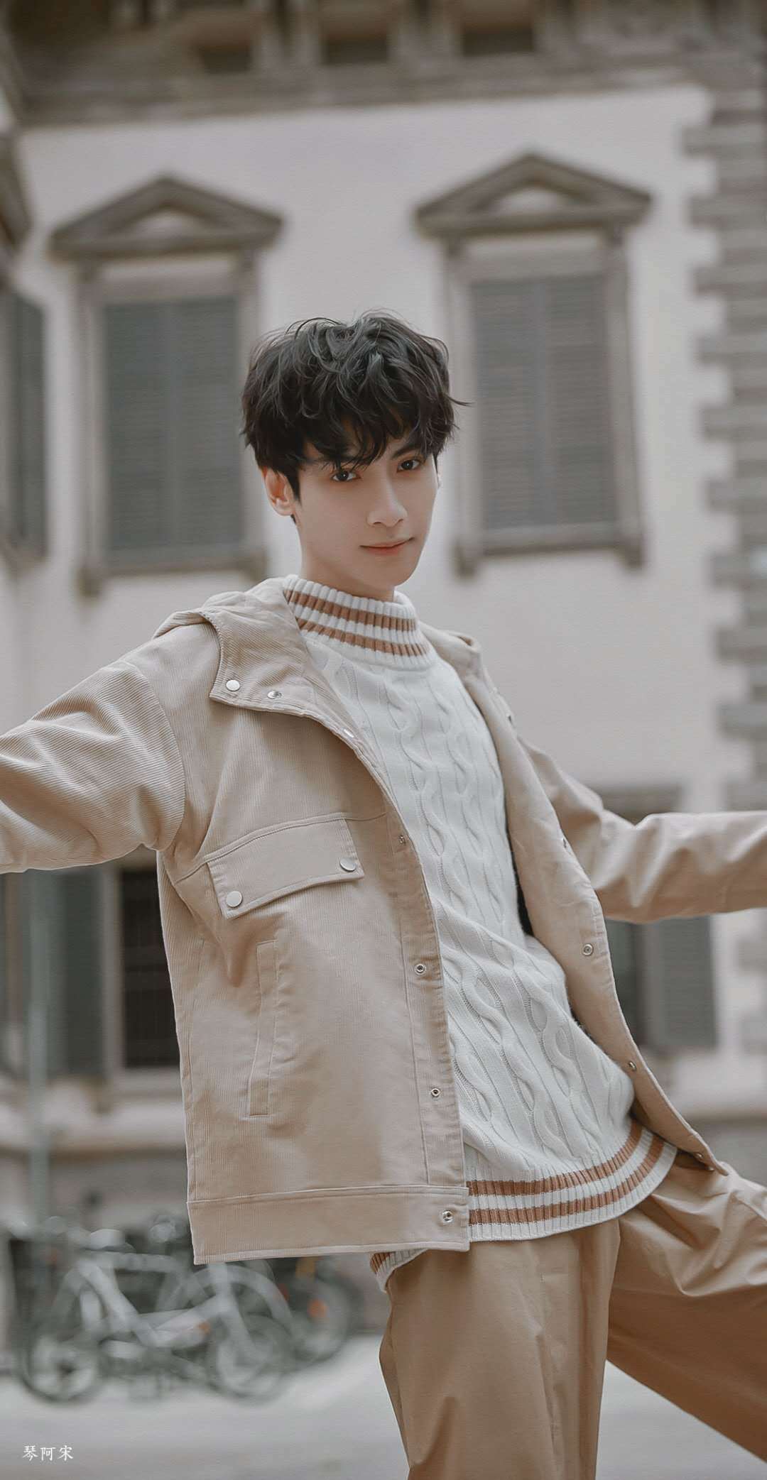 被发现后火速取关欧阳娜娜,留下了罗云熙的歌_关系_网友_綦美