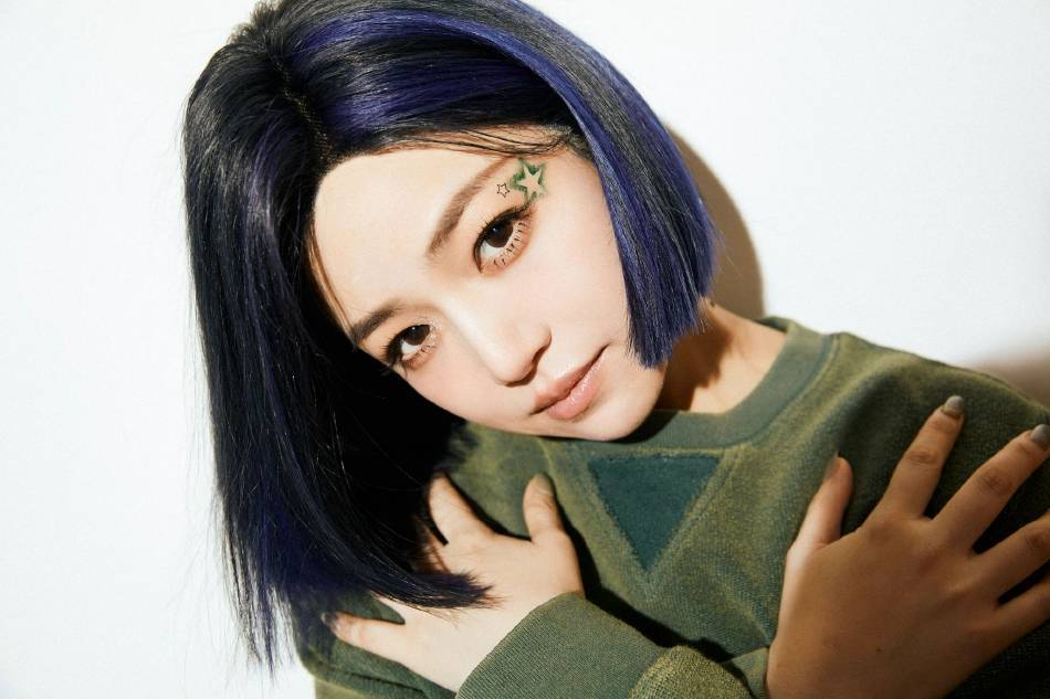 最近,著名女星陈妍希惊喜亮相品牌秀场,魅力十足.