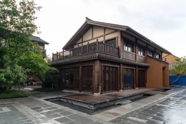 【国庆专场】￥399起抢佛山高明拾野川小镇度假套房,打卡中式风情建筑