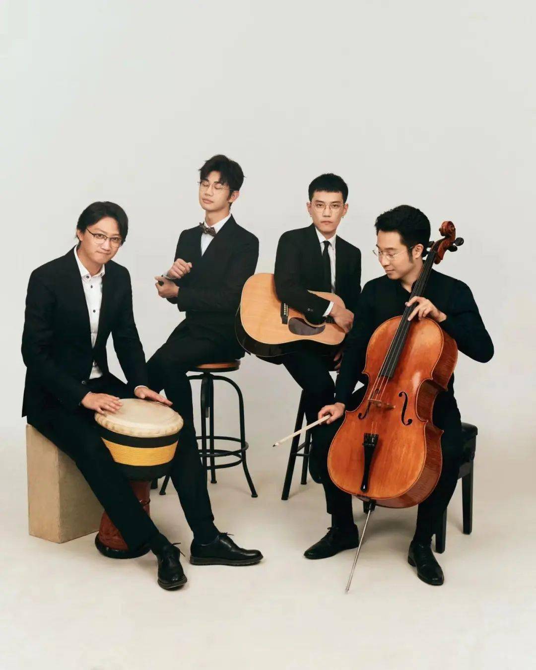 明日上演|我们真的是正经乐队:做这"性价比"低的事儿,我乐意!