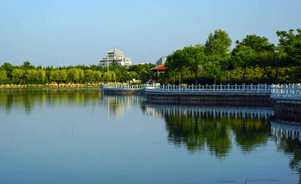 名镇(朱仙,汉口,佛山,景德)之首,更为中原四大名镇(朱仙,道口,周家口
