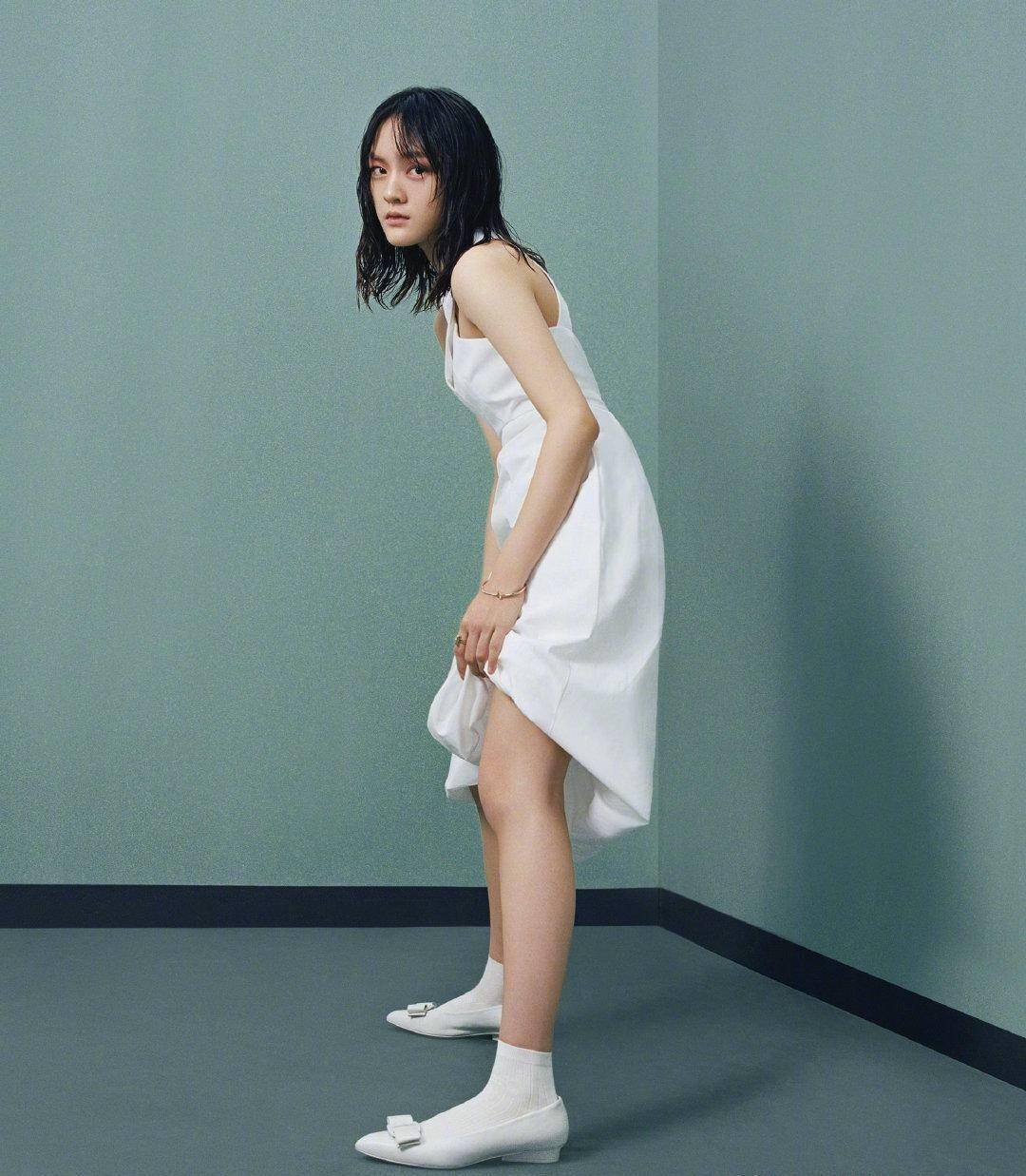 00后演员文淇和荣梓杉同框,连衣裙配衬衫成最佳cp,郎才女貌_带着_少女