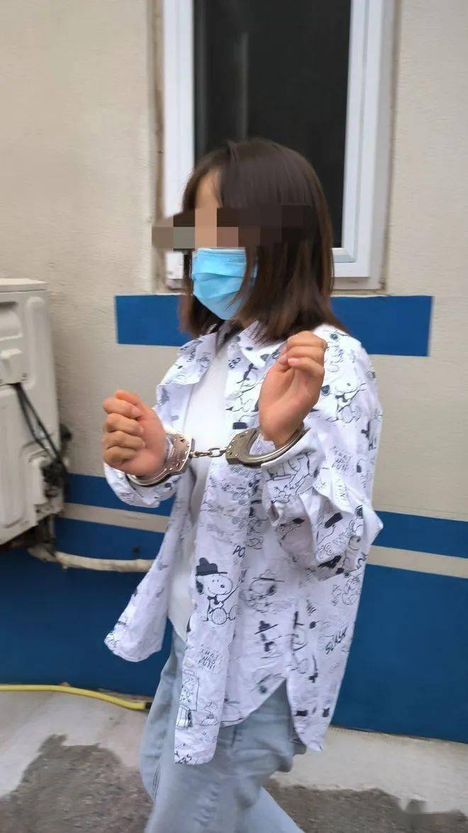 突发,医患冲突后,90后女医生被戴上「手铐」_尊医_现实_事件