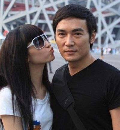 焦恩俊:妻子不忠诚还净身出户,二婚娶初恋,今53岁颜值暴跌认不出_女儿