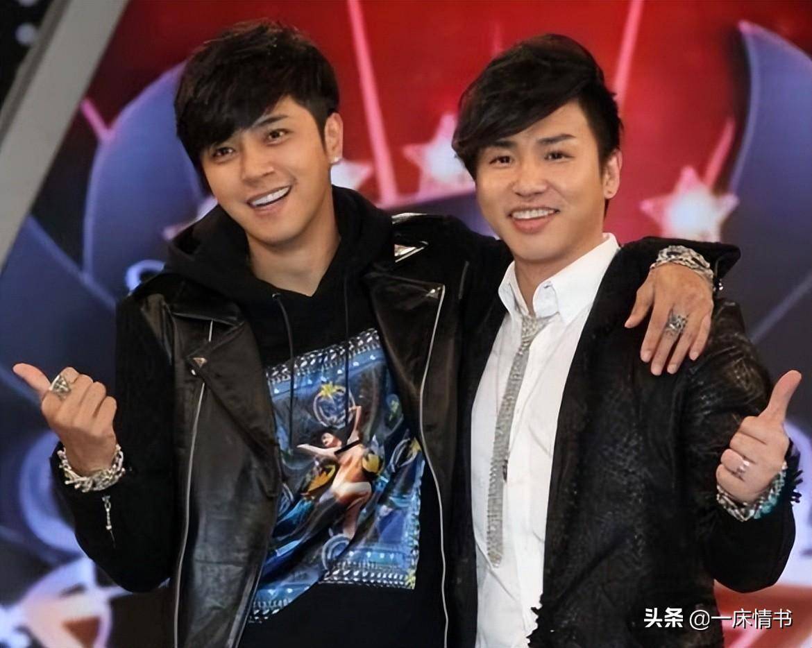 90年代末,罗志祥和欧弟组建"罗密欧",也曾在乐坛走红一时,然而随着