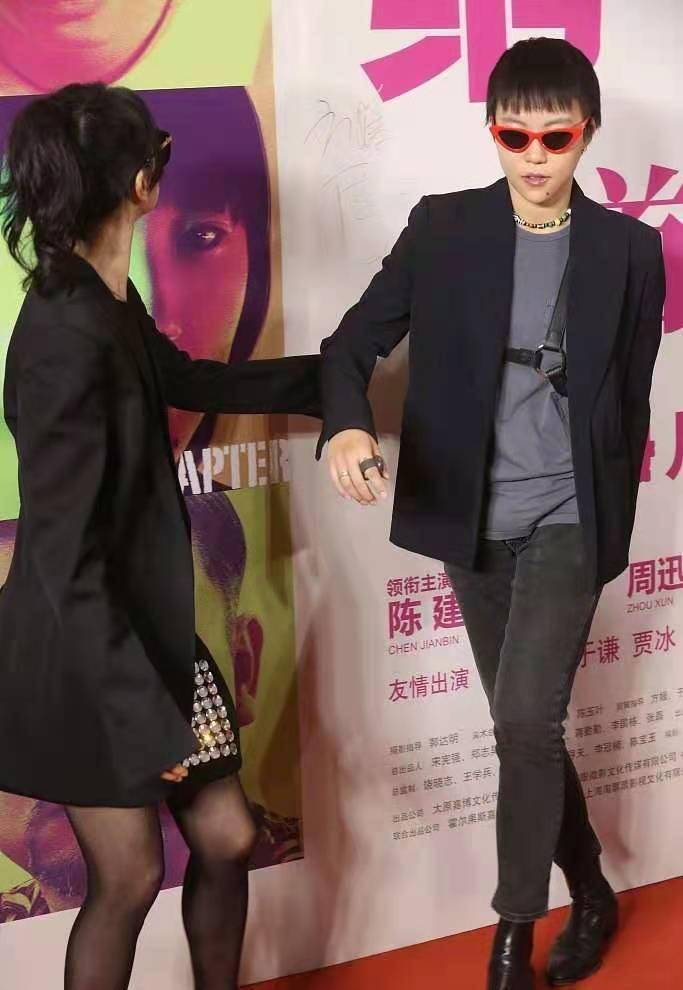 穿时尚身材超有料,气质赢得好彻底_黑色_陈建斌_周迅