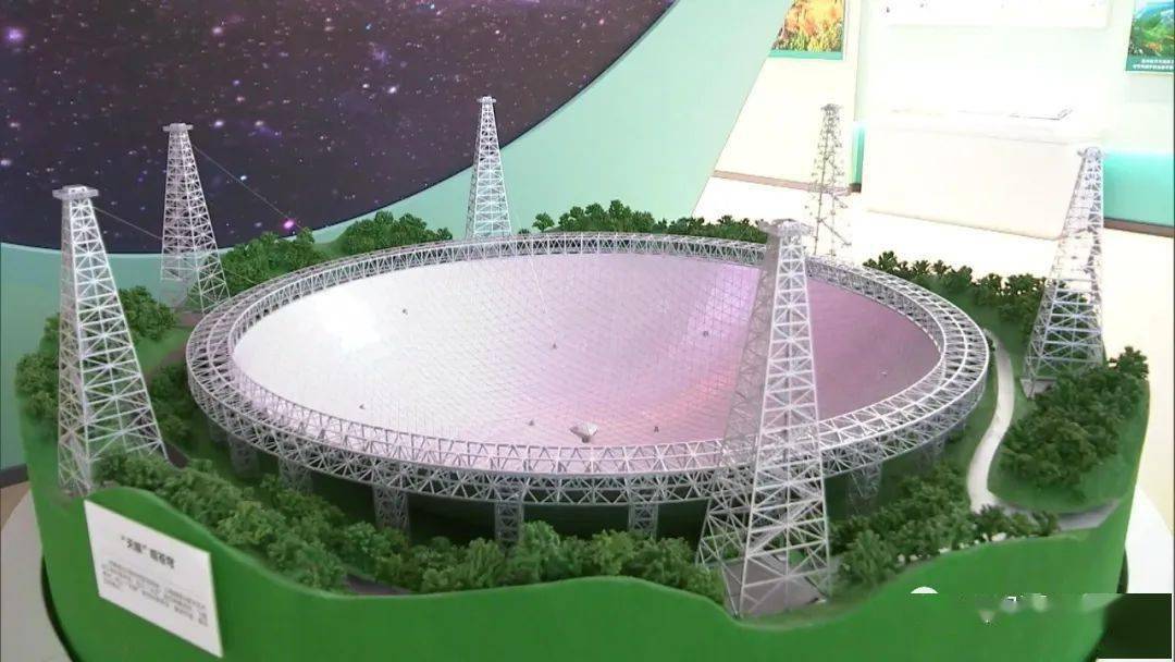 【"奋进新时代"主题成就展】驻京官兵参观展览 见证十年发展繁荣_展区