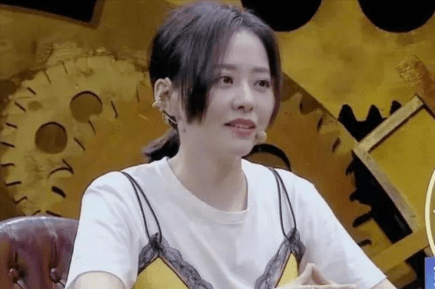 13年恋爱终错付,张靓颖和结婚时的伴郎相恋,冯轲官宣签约张碧晨_冯珂