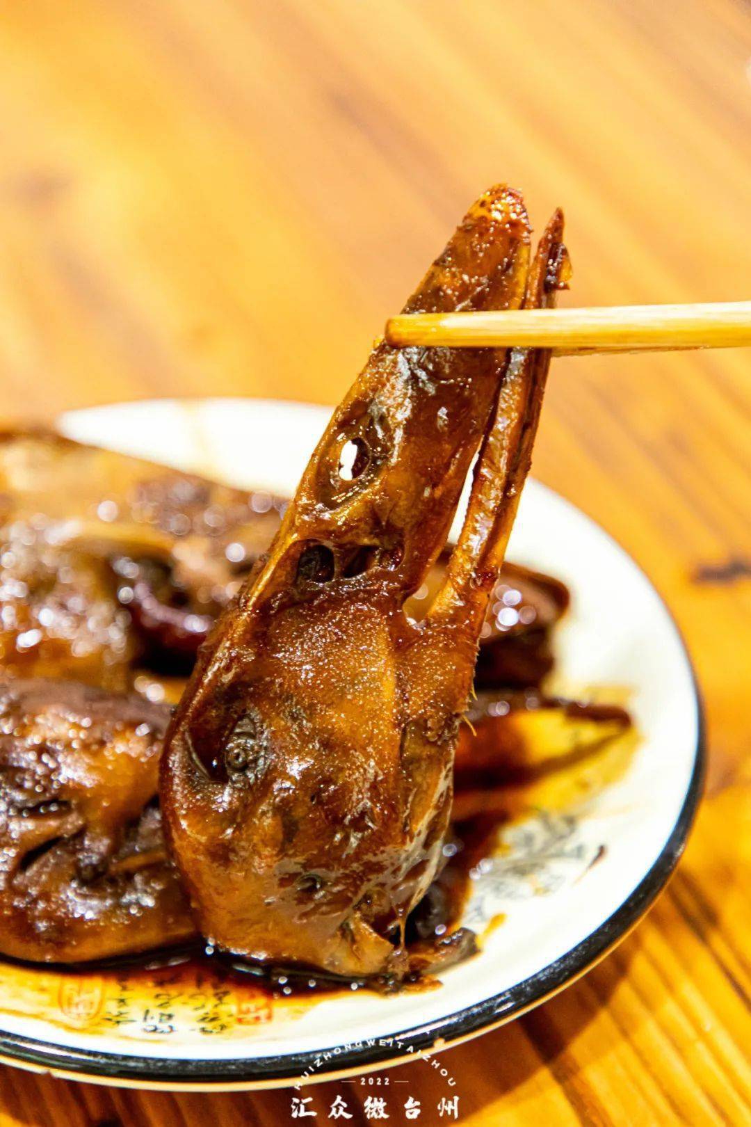 一到秋冬就满座的羊馆子,凌晨三点还有人来!_羊杂_砂锅_骨头