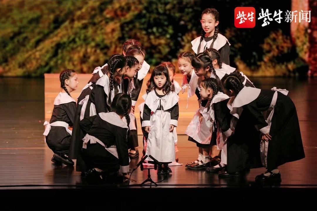南京首个青少年戏剧空间落地凤凰书城:带孩子们了解戏剧之美_简爱