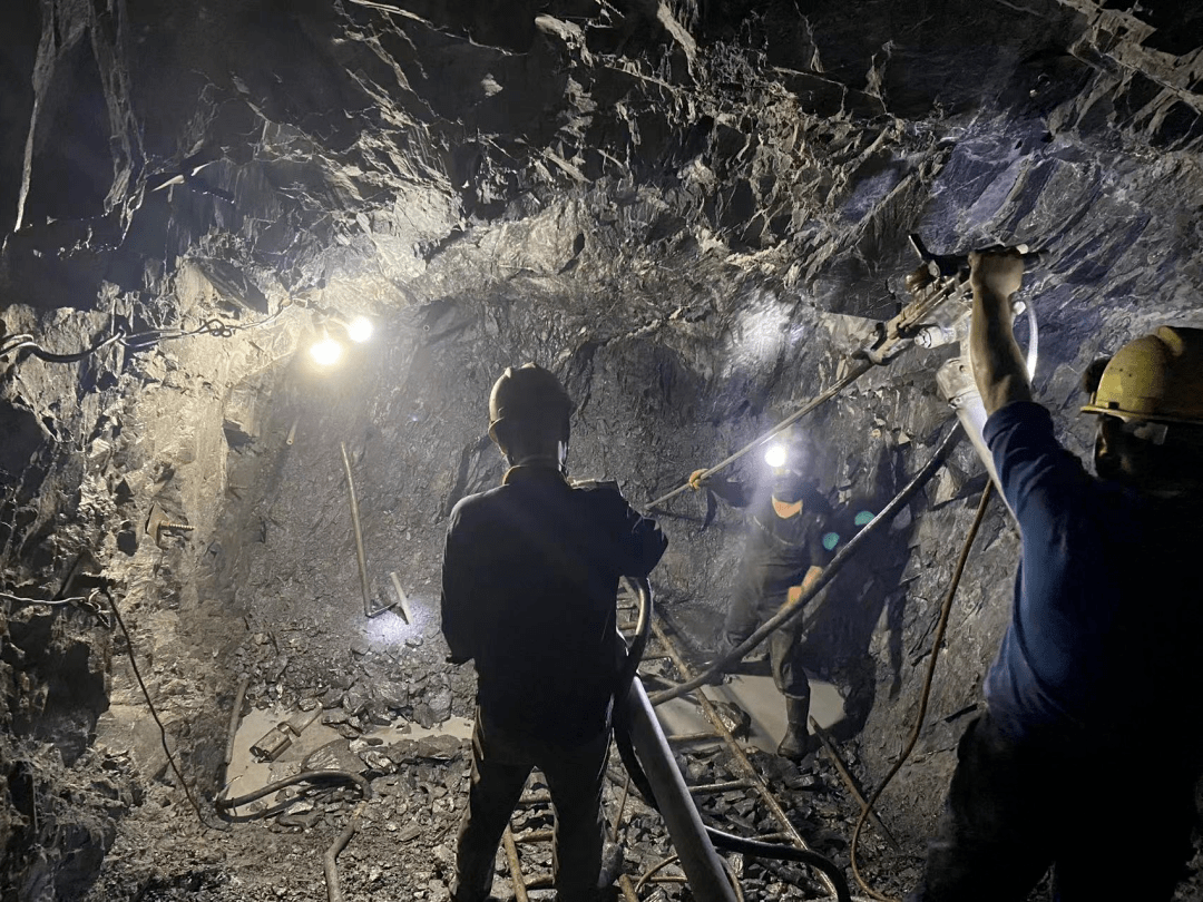 煤矿井下爆破连线图片图片