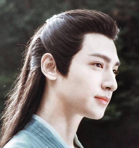 看的时候都想给编剧寄刀片了,为什么不给润玉配好的