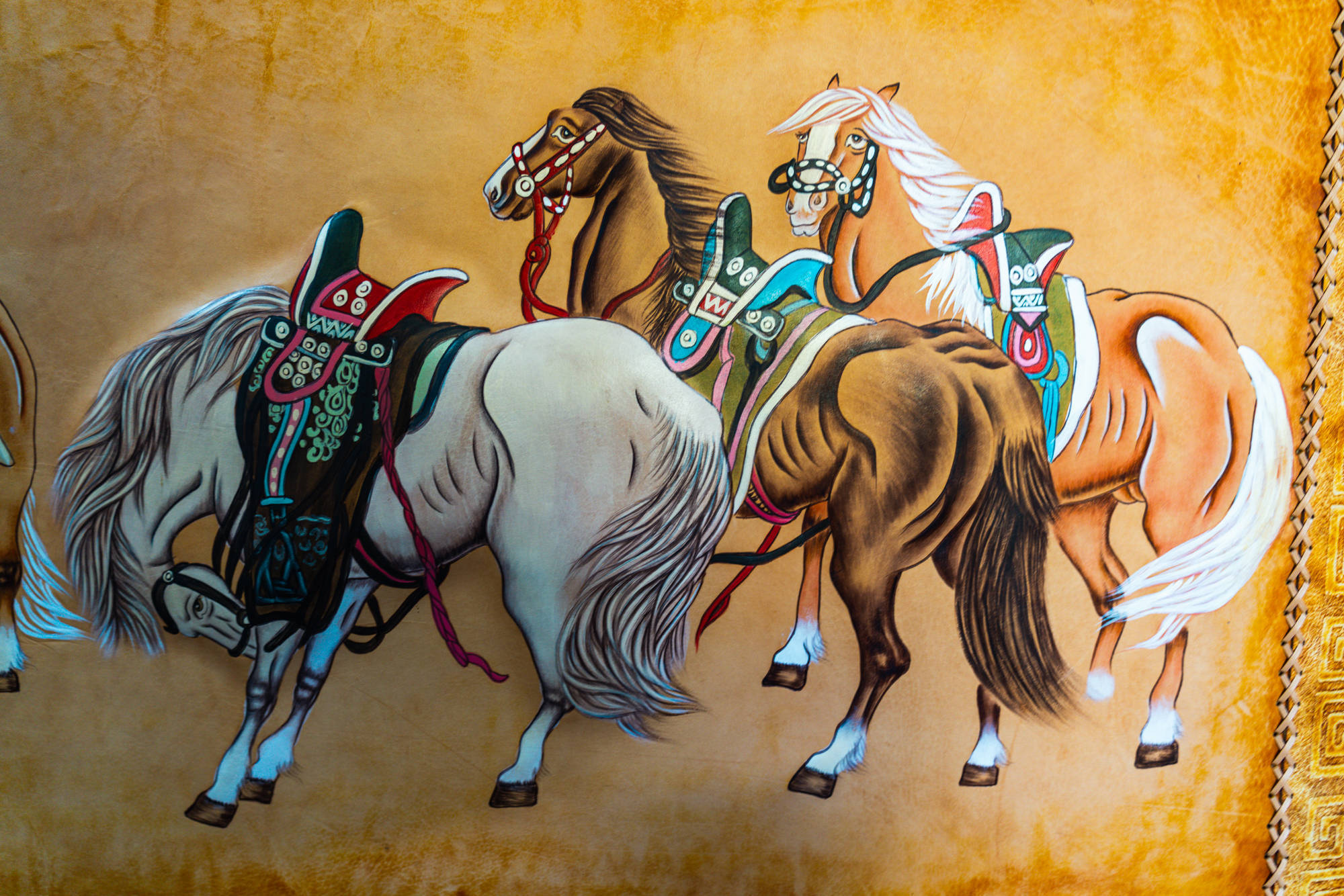 打卡千年塞外青城,探访昭君青冢,见证非遗蒙古族皮雕画的魅力_莫尼山