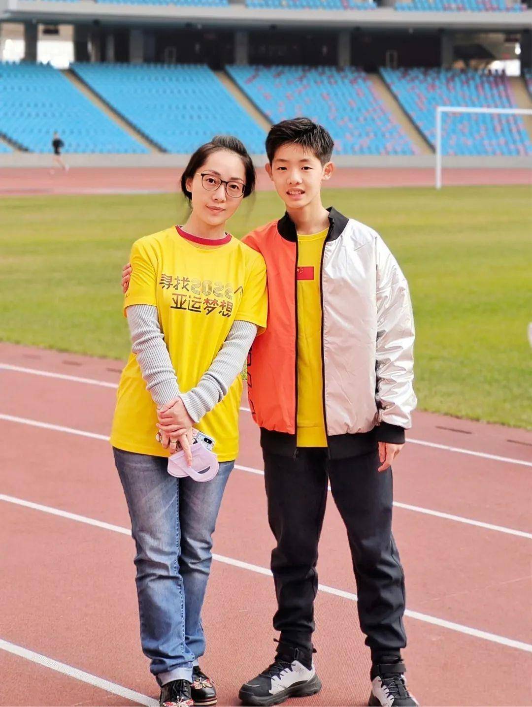 傅天宗:动静两相宜 街舞艺术家与我们益路同行_中国_公益_世界