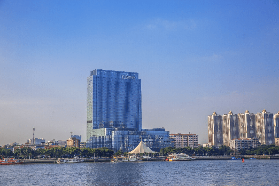 立白中心实景图 图片来源:广州荔湾发布白鹅潭大湾区艺术中心效果图