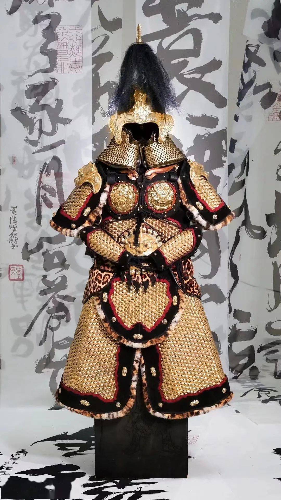 清美学霸设计中国甲胄服饰！火爆汉服界！又燃又帅炸！汉服才是yyds！_张超_发展_铠甲