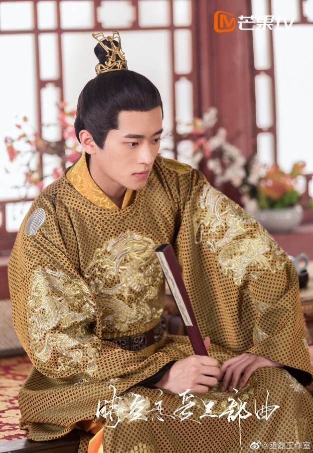 柯颖三搭短剧《虚颜》爆红,《进击的皇后》激推_生活_source_张路