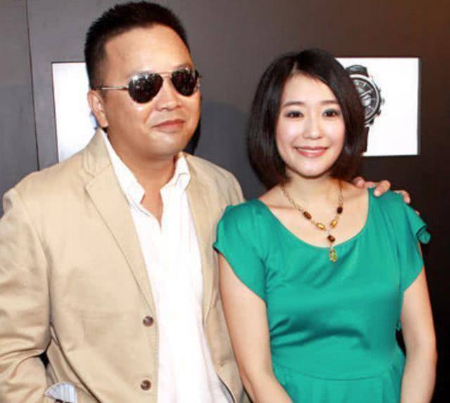 对于张燊悦这个名字很多人都不熟悉,她的歌曲《上帝爱我》可能