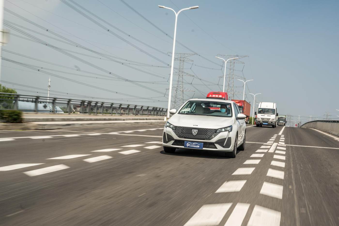 弹车评测:全新标致408,精准驾控之外更智能了,你会买吗?