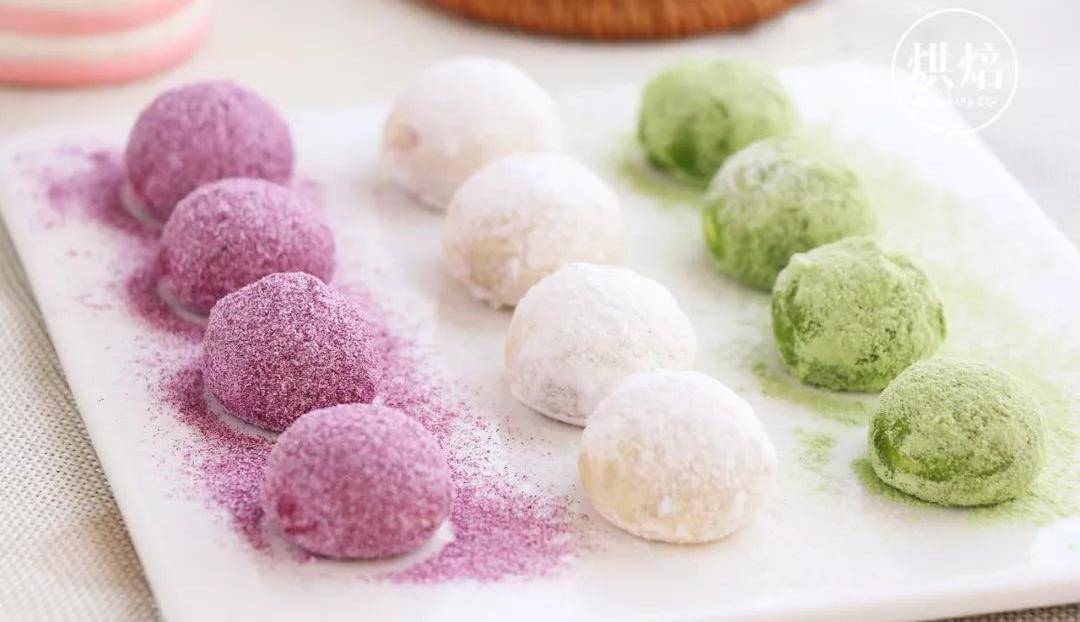入口即化的三色雪球饼 五种材料在家轻松搞定_饼干_面团_颜色