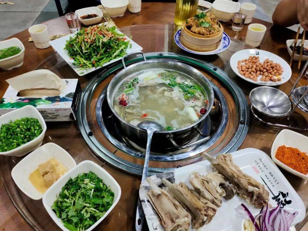 南充吃货集合啦|贵州水城羊肉汤锅,糊辣鱼,农家蒸菜.