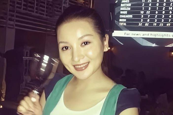 "老戏骨"王奎荣:68岁娶31岁娇妻,发誓要和小娇妻白头偕老_饶芯语_父母