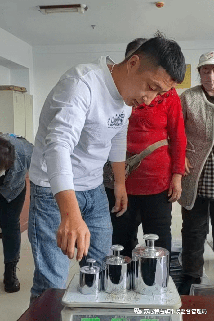 持续落实交通卡口各项值班值守工作图片/各执法人员初审/梁婧复审/贾