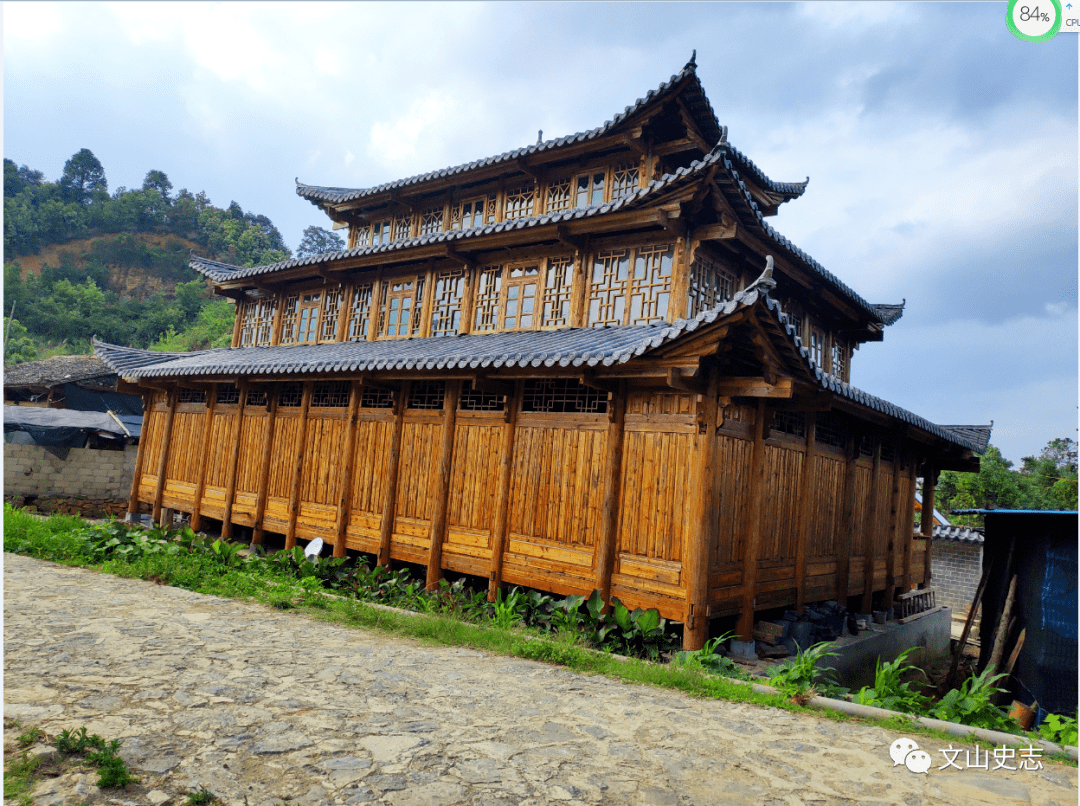 麻栗坡城寨村—宫廷式多柱传统建筑_房屋_祖先_村民