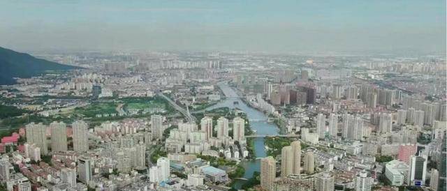 为什么城市题材电视剧的制作，在大上海“放弃”而去“小上海”？