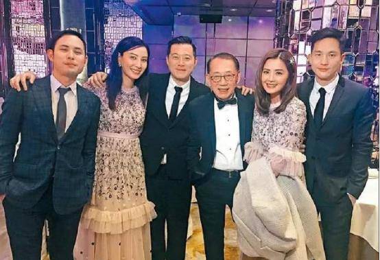 她是郑中基前妻,陈伟霆前任,冻卵20颗为和百亿太子爷在一起试婚?