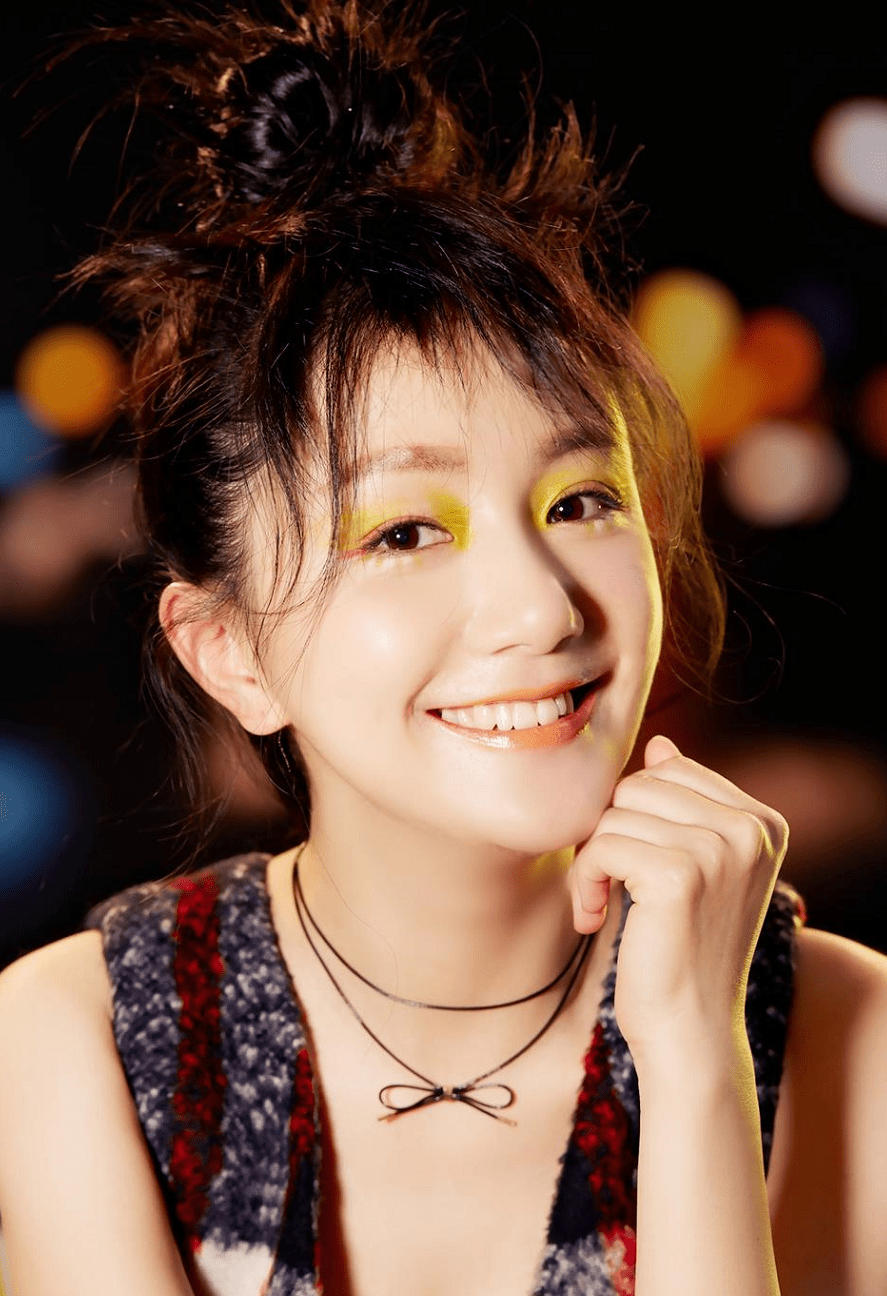 李倩:16岁成为演员为父亲治病,38岁依旧单身,急坏了母亲?