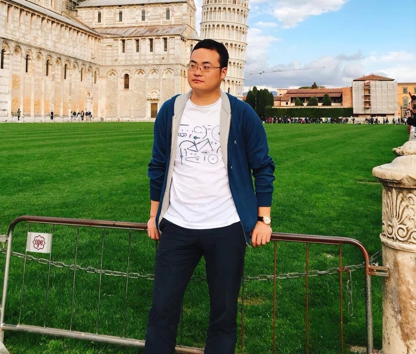 (但凡是了解直播行业的朋友,估计都能看出来:倪海杉